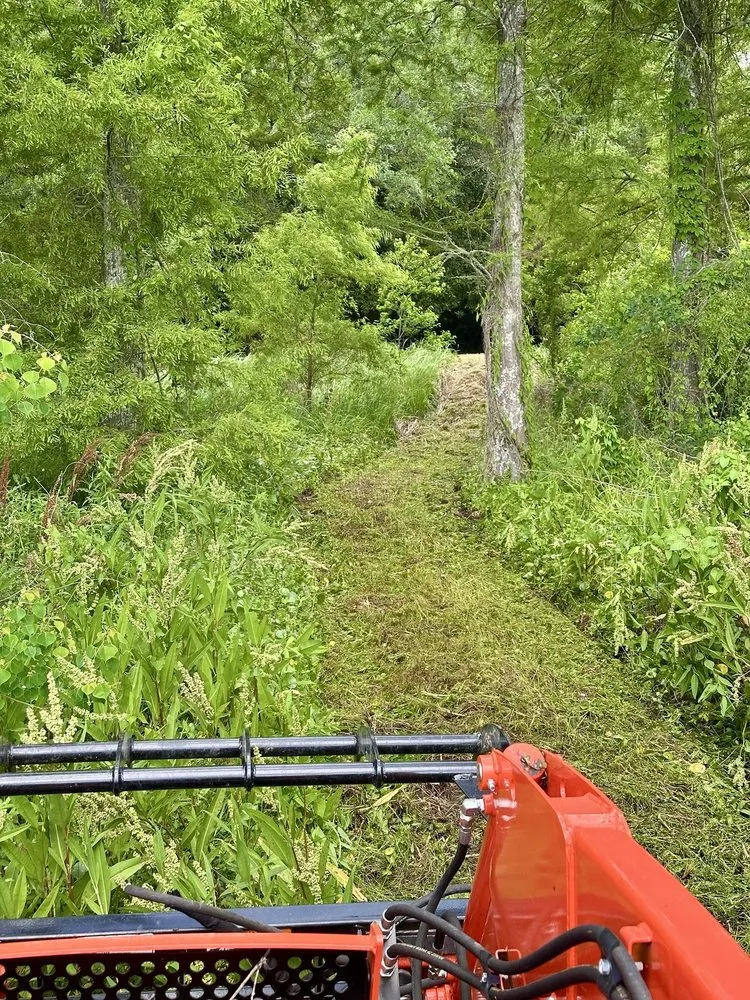 Expert yard maintenance for homes across Semmes, AL - Bryant Outdoor Services