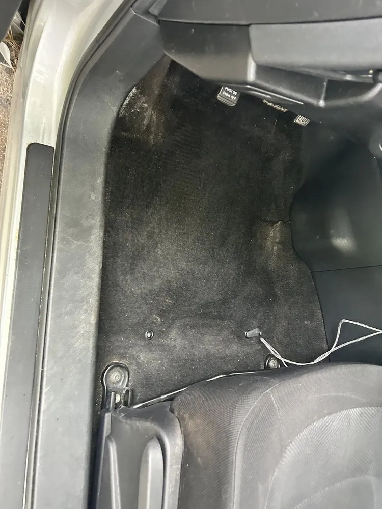 Custom residential landscaping experts serving Burton, MI - Bryces Car Interior Lawn And Yard Care Cleaning