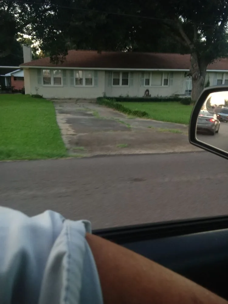 Top-rated outdoor landscaping in Pearl, MS - Bryon Lawn Care