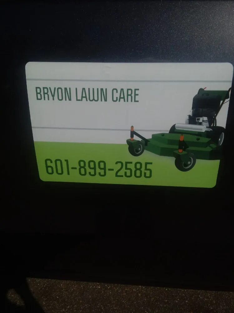 Expert lawn care service experts serving Pearl, MS - Bryon Lawn Care