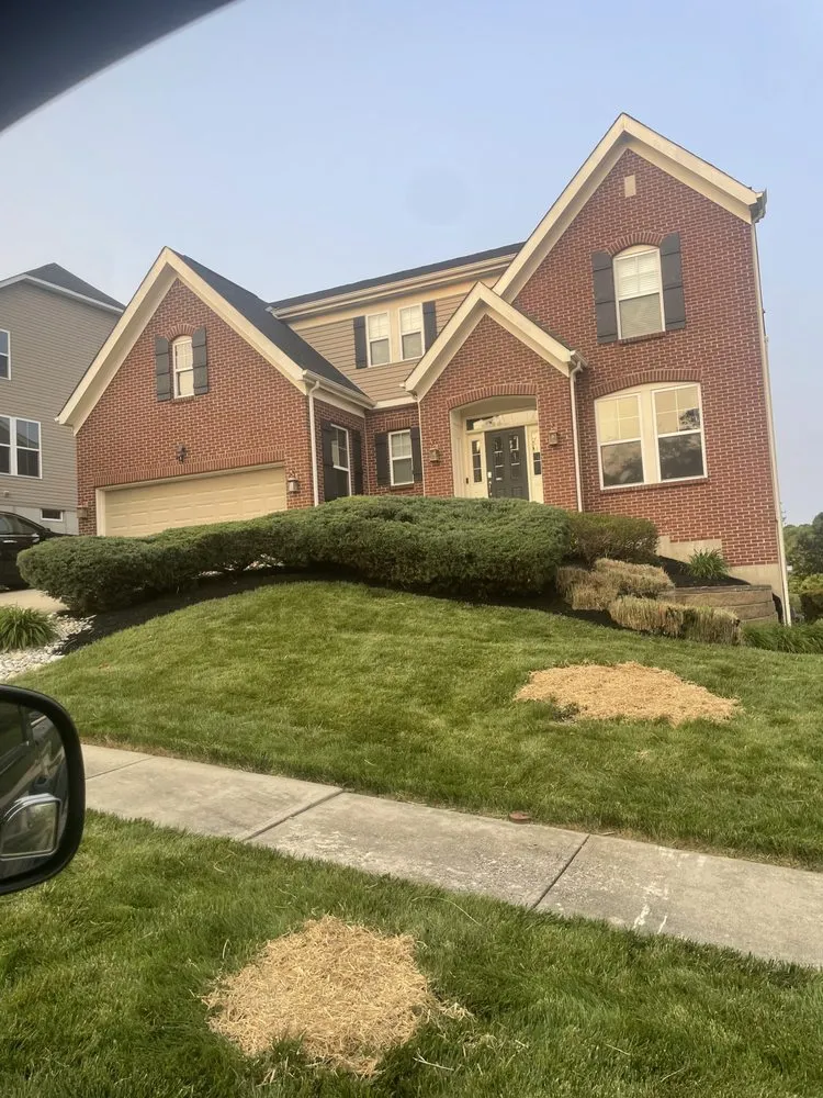 Top-rated lawn care service experts serving Lawrenceburg, IN - Brysons Landscaping