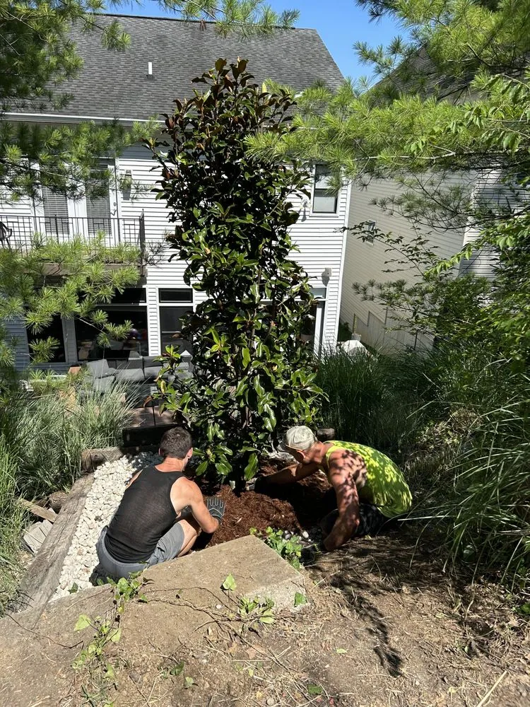 Trusted garden landscaping experts serving Lawrenceburg, IN - Brysons Landscaping