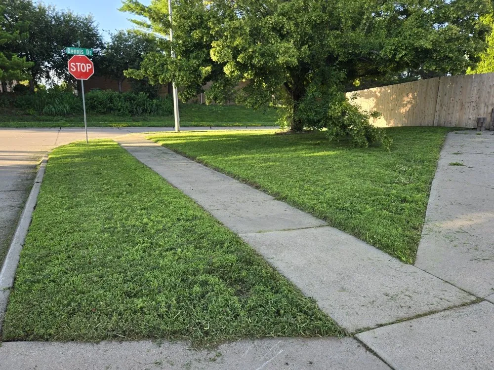 Trusted lawn mowing service in Carlisle, IA - Bryson's Lawn Care Service