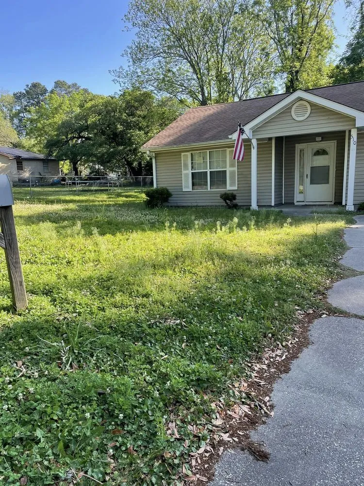 Reliable garden landscaping experts serving Conway, SC - B's Complete Lawn Care