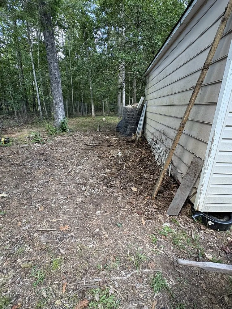 Affordable lawn care service experts serving Powhatan, VA - B’s Junk Removal And Lawn Services