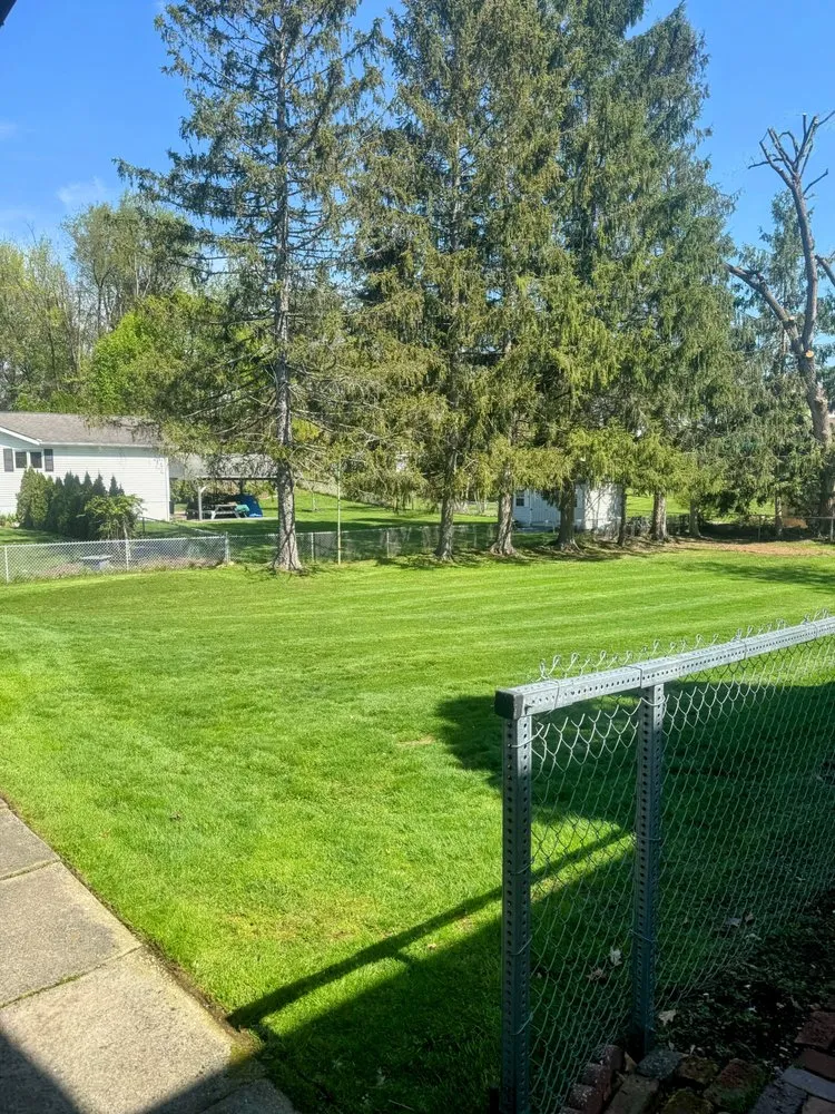 Reliable garden landscaping in Jessup, PA - B’s Lawn Maintenance