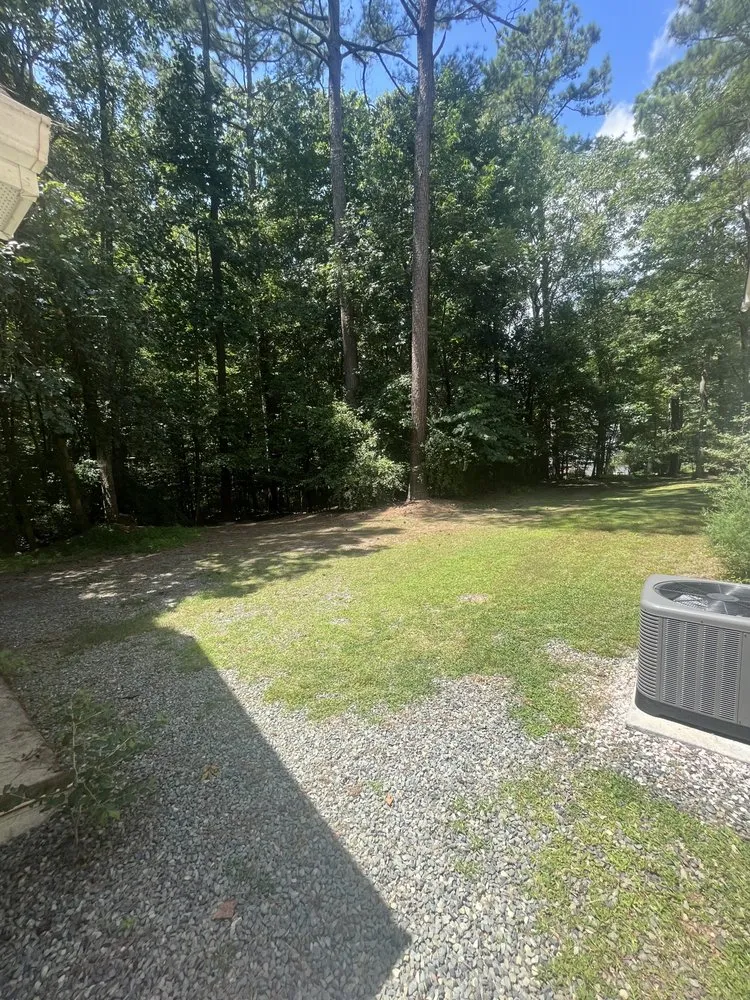 Reliable yard maintenance in Pittsboro, NC by B’s Lawn Services