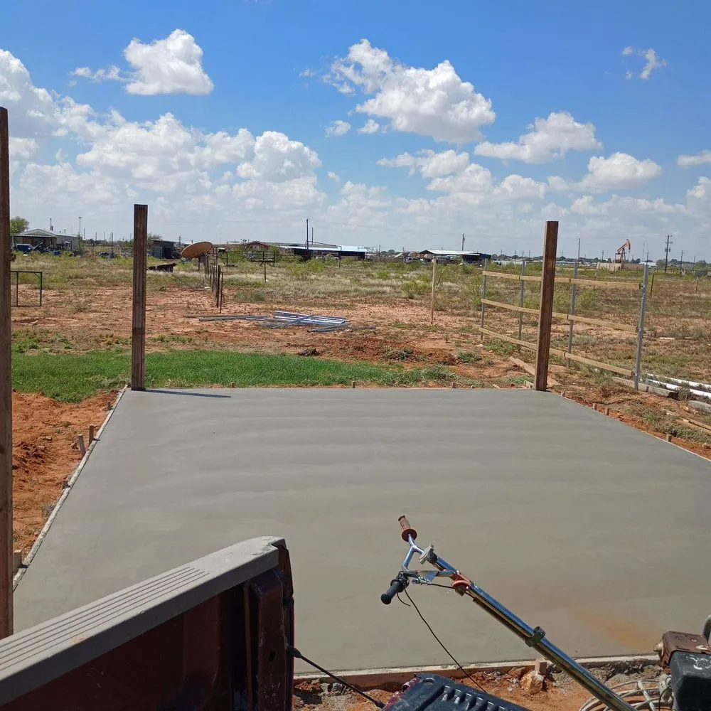 Professional garden landscaping with custom design in Midland, TX by B&S Solutions