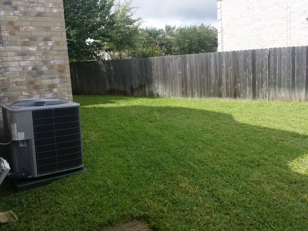 Local lawn mowing service experts serving Del Valle, TX - BST Lawn Service