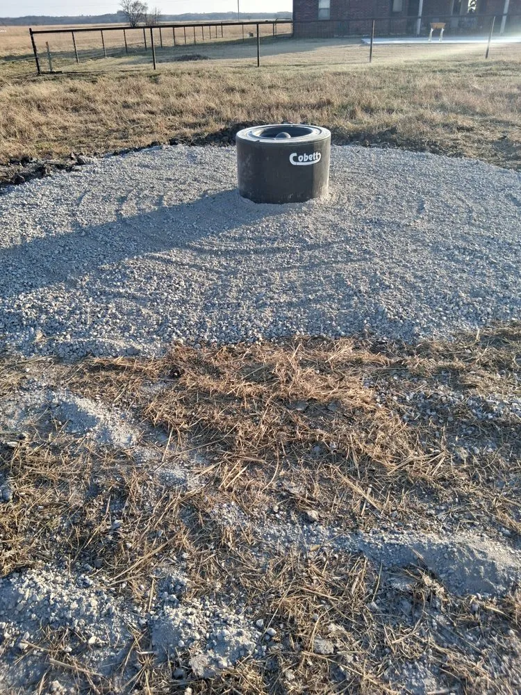 Professional yard maintenance for beautiful yards across Nowata, OK - B&T Gravel