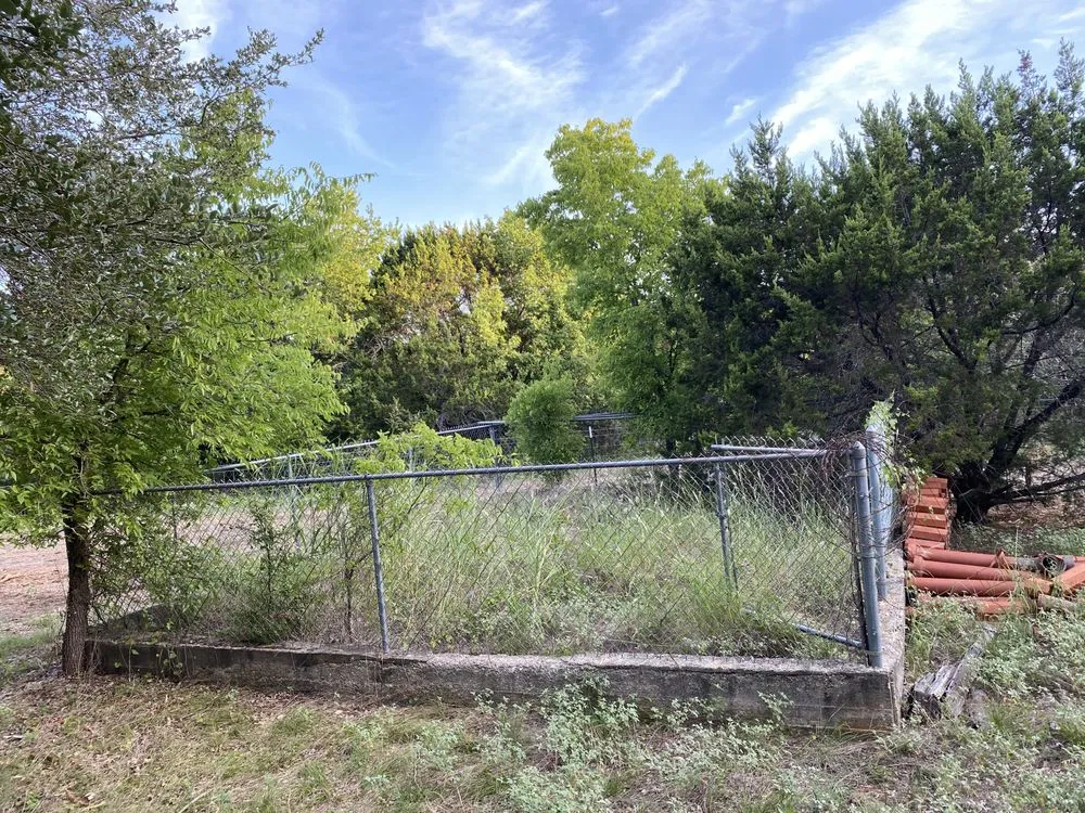 Custom landscape design experts serving Waco, TX - B&T Hydroseeding