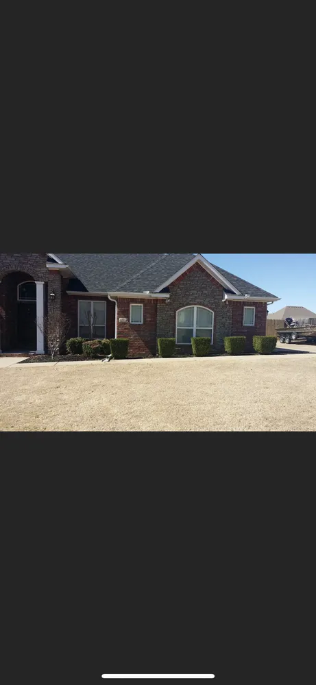 Trusted garden landscaping in Van Buren, AR by B&T Mowing