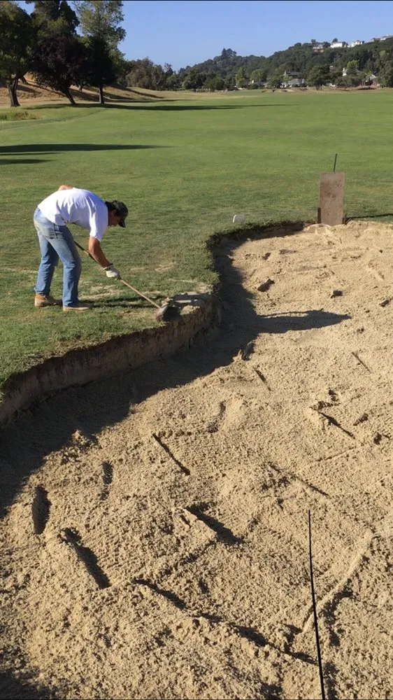 Reliable yard cleanup service with custom design in Corte Madera, CA by B&T Property Maintenance