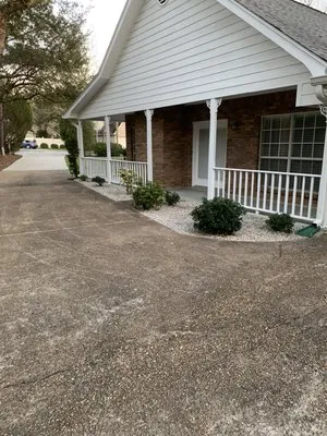 Bubba's Lawn Care and More Logo