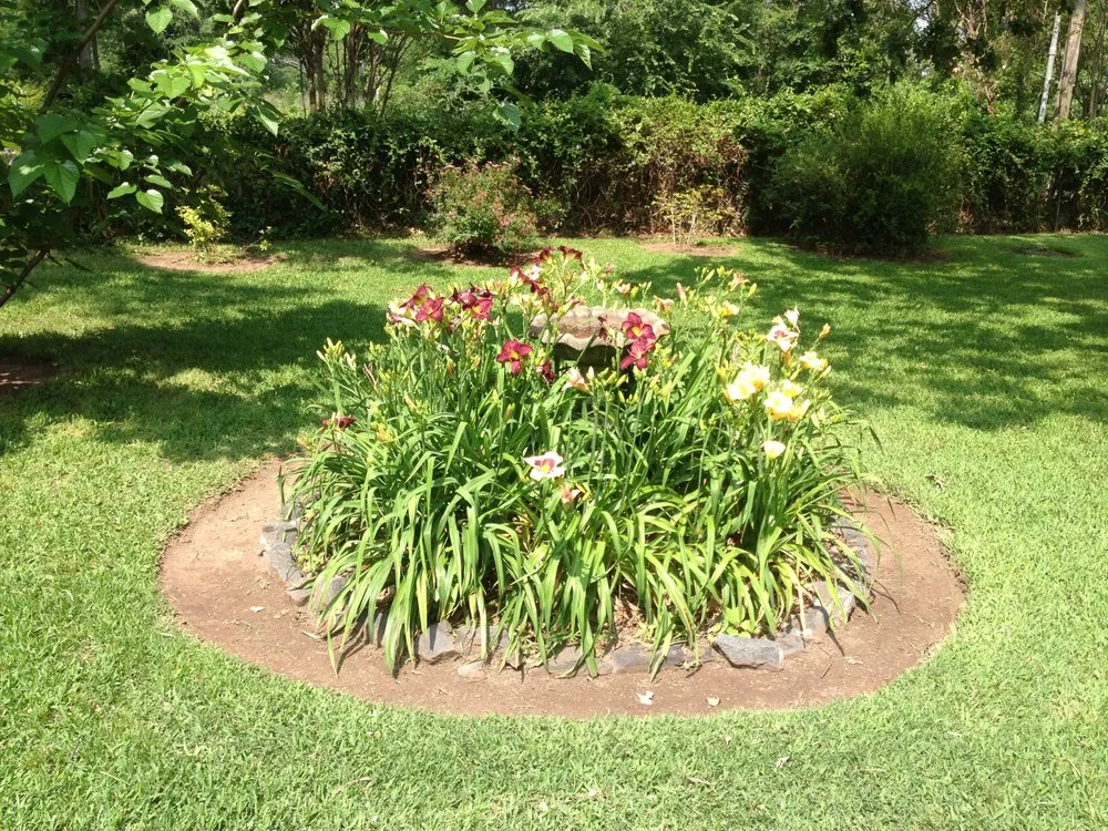 Professional lawn care service in Shreveport, LA by Bubba's Lawn Care