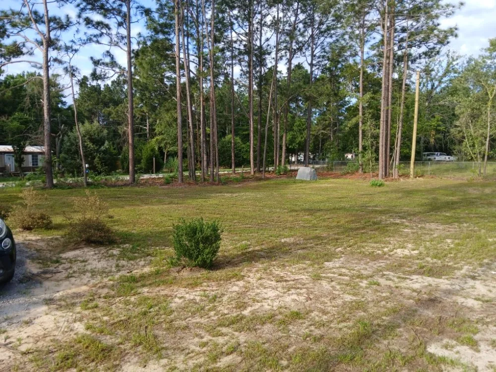 Local garden landscaping in Red Bank, SC by Bubbys Professional lawn care and landscaping.