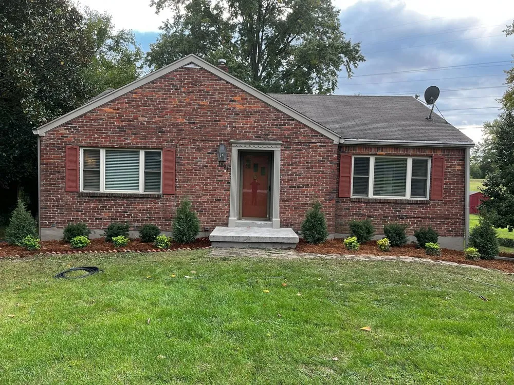 Expert garden landscaping near you in Jeffersonville, IN by Bucketz Landscape