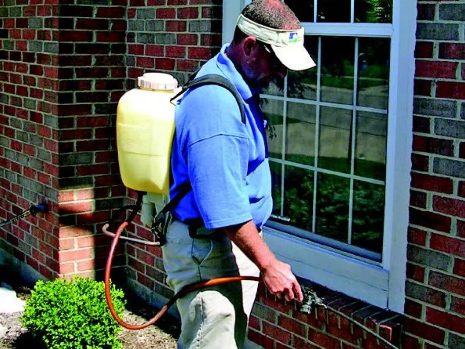 Reliable yard cleanup service for beautiful yards in Miamisburg, OH by Buckeye Ecocare