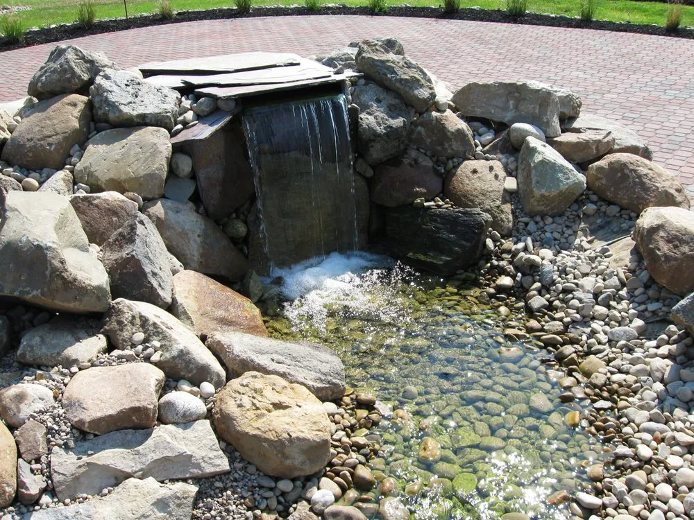 Custom yard maintenance for beautiful yards in Dayton, OH by Buckeye Lawn and Landscaping/Oheil Irrigation Company