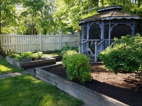 Professional yard cleanup service experts serving Dayton, OH - Buckeye Lawn and Landscaping/Oheil Irrigation Company