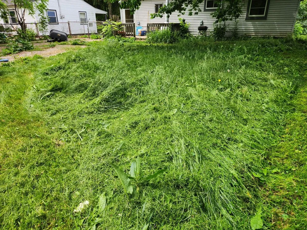 Custom landscaping services for residential properties in Hilliard, OH by Buckeye Lawn Cutters