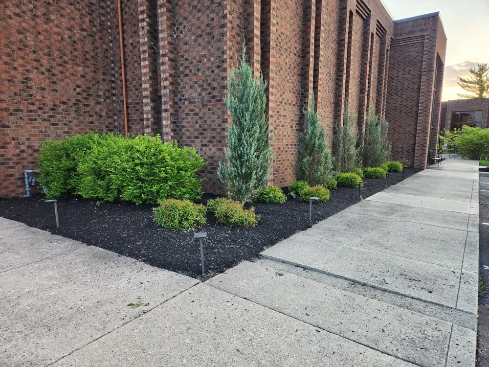 Top-rated yard maintenance experts serving Hilliard, OH - Buckeye Lawn Cutters