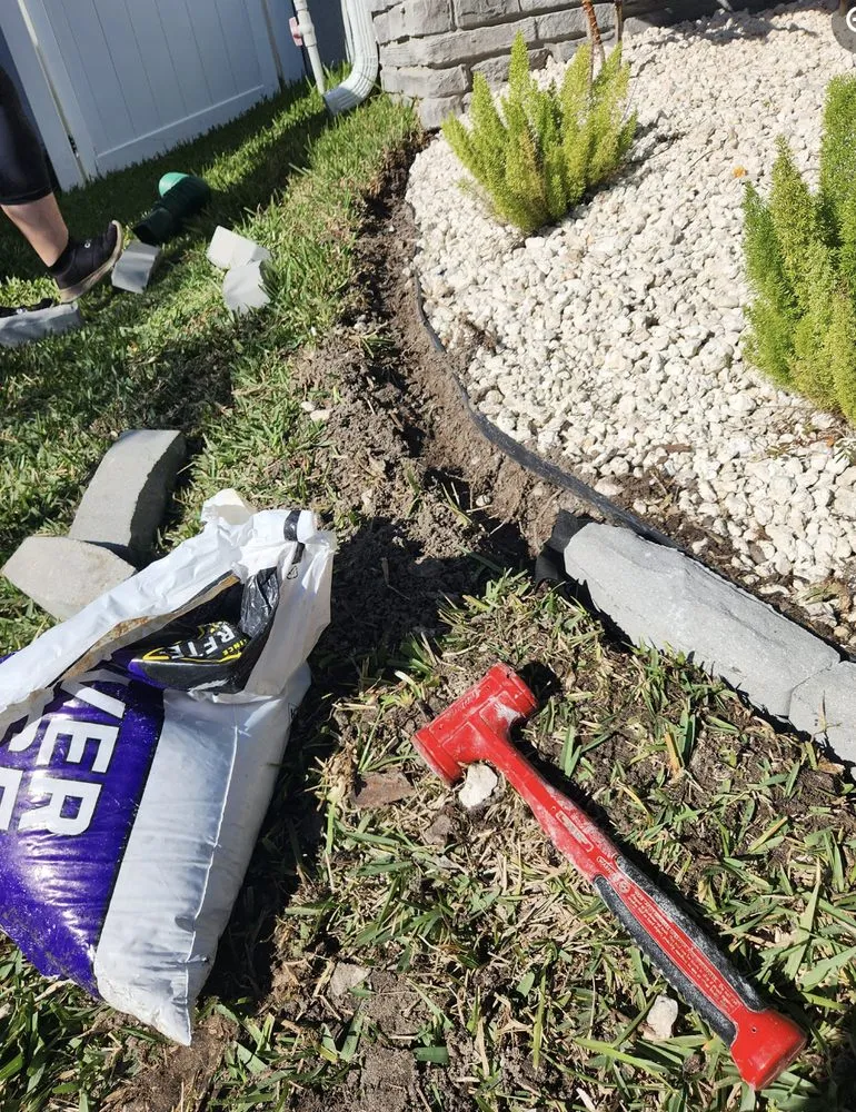 Affordable lawn care service with custom design across Ruskin, FL - Buckholts Landscape and Maintenance