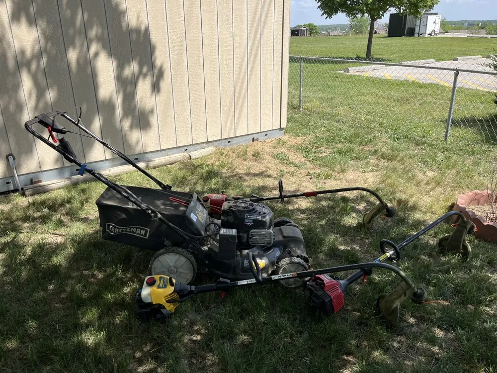 Affordable yard cleanup service in Lincoln, NE - Bucks Lawn Care