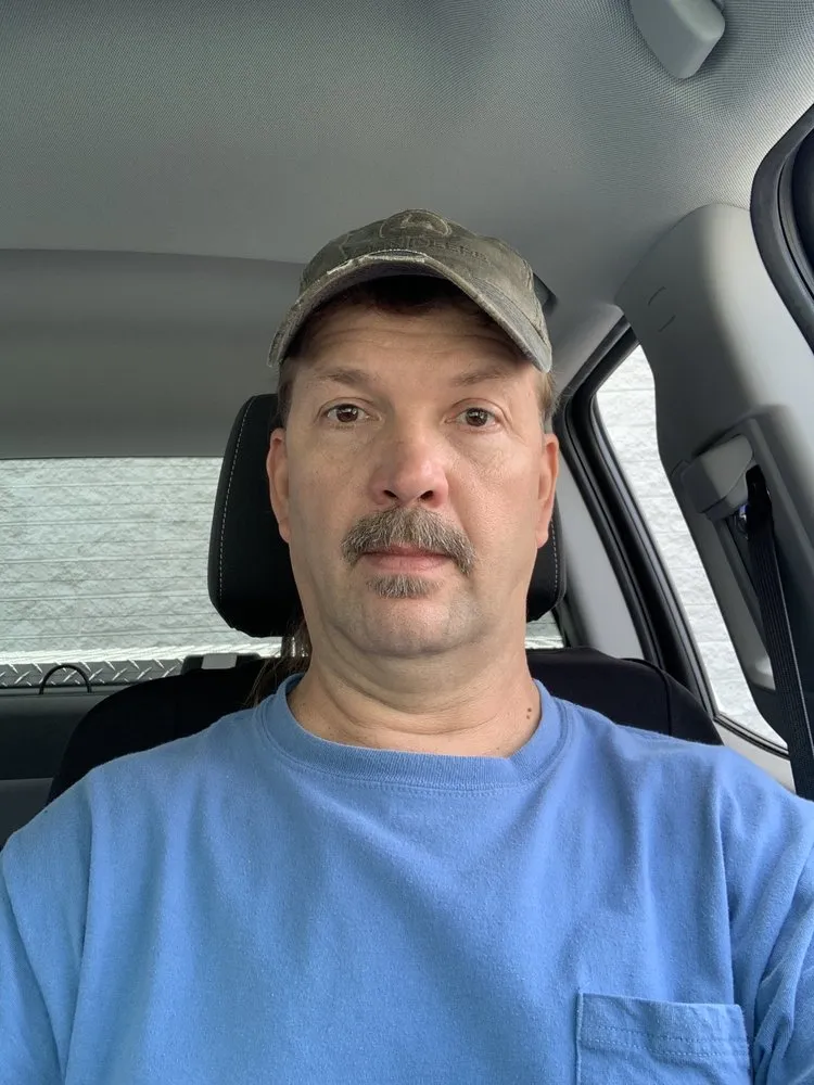 Local yard cleanup service in Port St. Lucie, FL - Bucks lawn maintenance