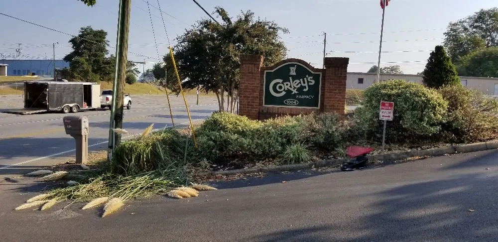 Affordable lawn care service for homes in Greeneville, TN by Bucky's Lawncare landscape & Maintenance