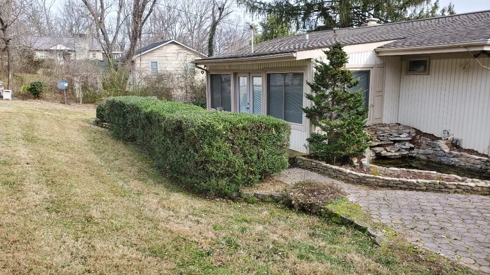 Local yard cleanup service near you across Greeneville, TN - Bucky's Lawncare landscape & Maintenance