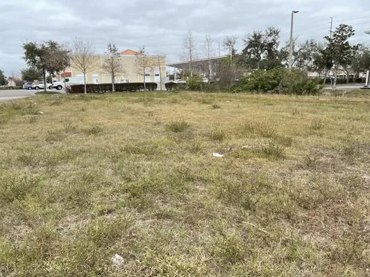 Budd’s Lawncare Logo