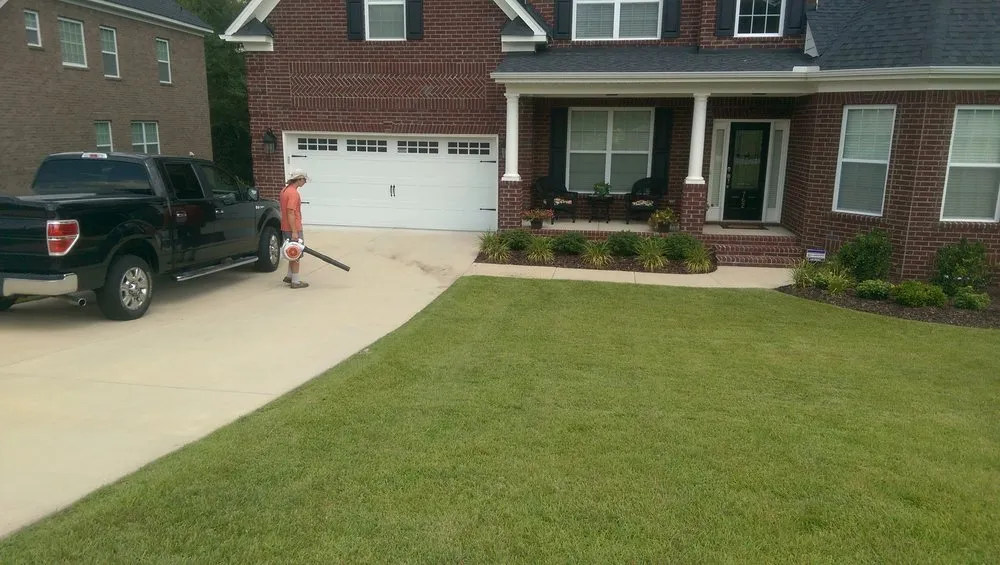 Custom lawn care service in lugoff, SC - Buddy's Affordable Lawn Care