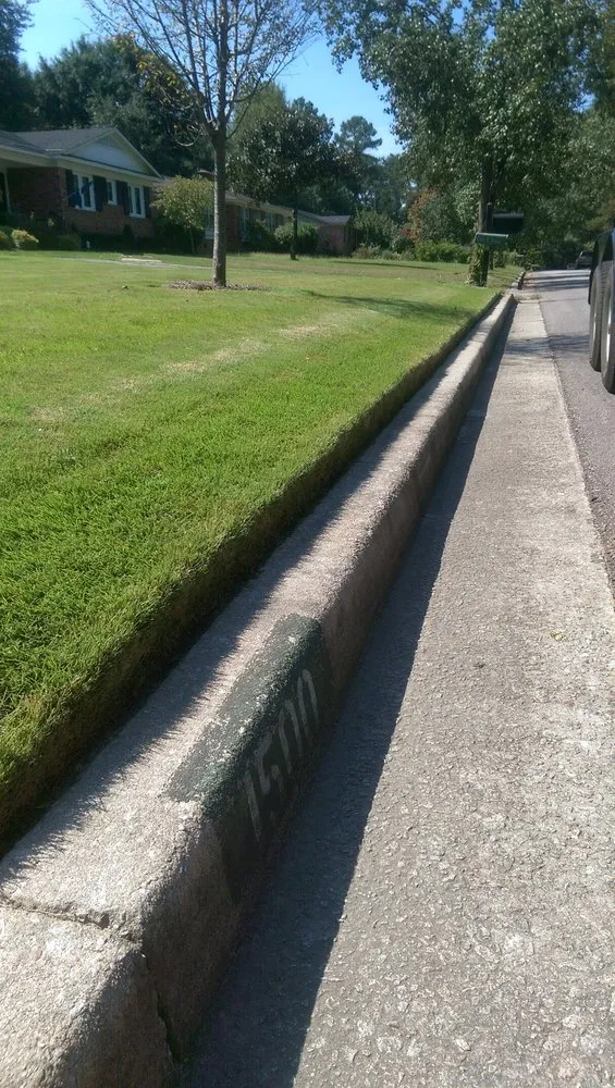 Custom lawn mowing service for residential properties across lugoff, SC - Buddy's Affordable Lawn Care