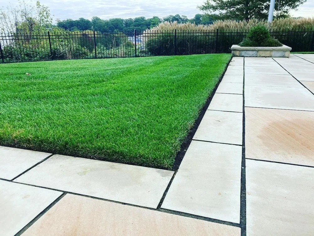 Local lawn mowing service in Youngstown, OH - Buddys Lawn Care