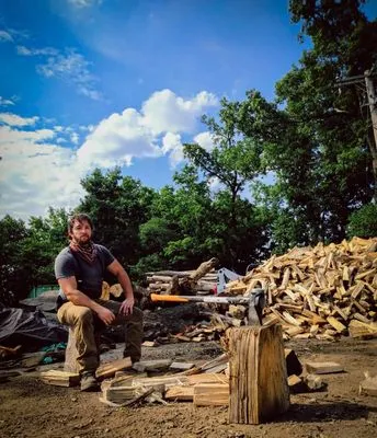 Buddy's Lawn Plus Logo