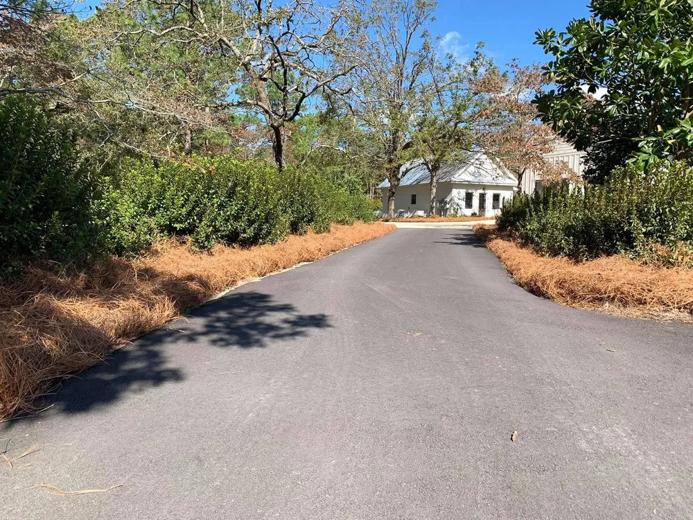 Reliable yard cleanup service in Augusta, GA - Buddy’s Wholesale Pinestraw