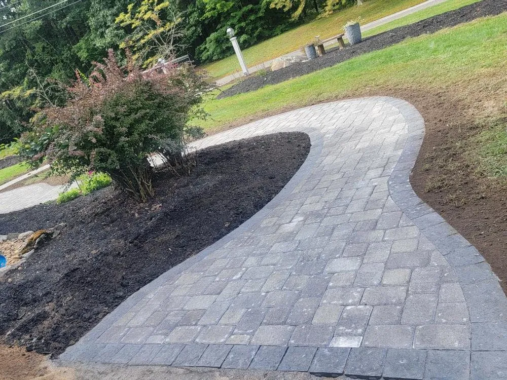 Reliable outdoor landscaping experts serving Pelham, NH - Budge It Outdoors