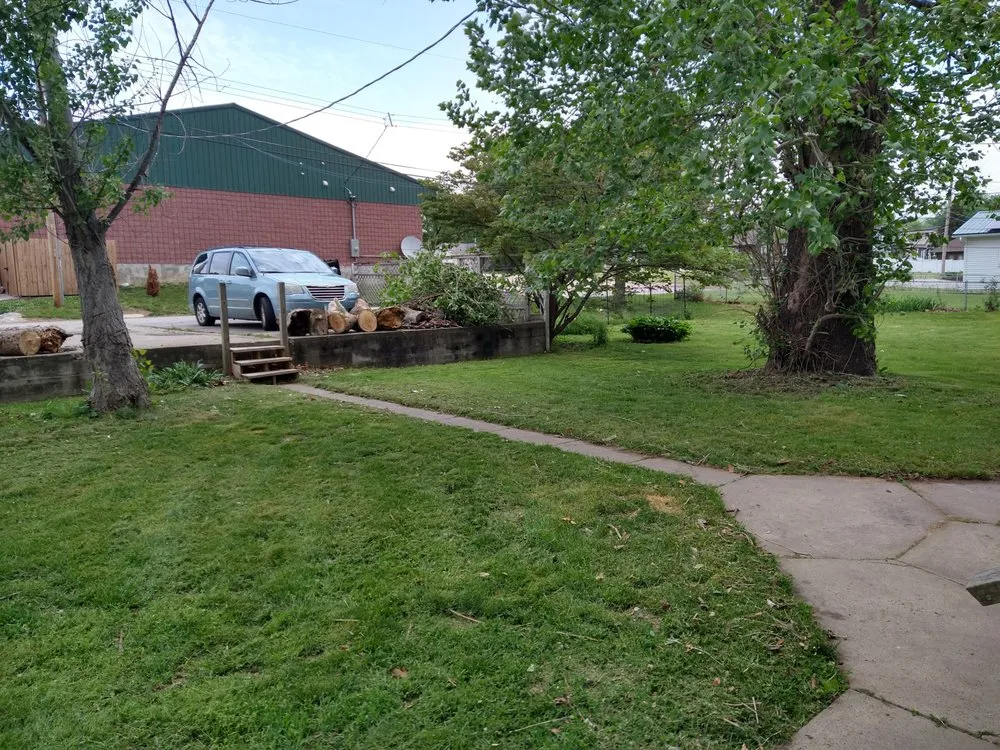 Professional landscape design experts serving Quincy, IL - Budget Home & Lawn Care