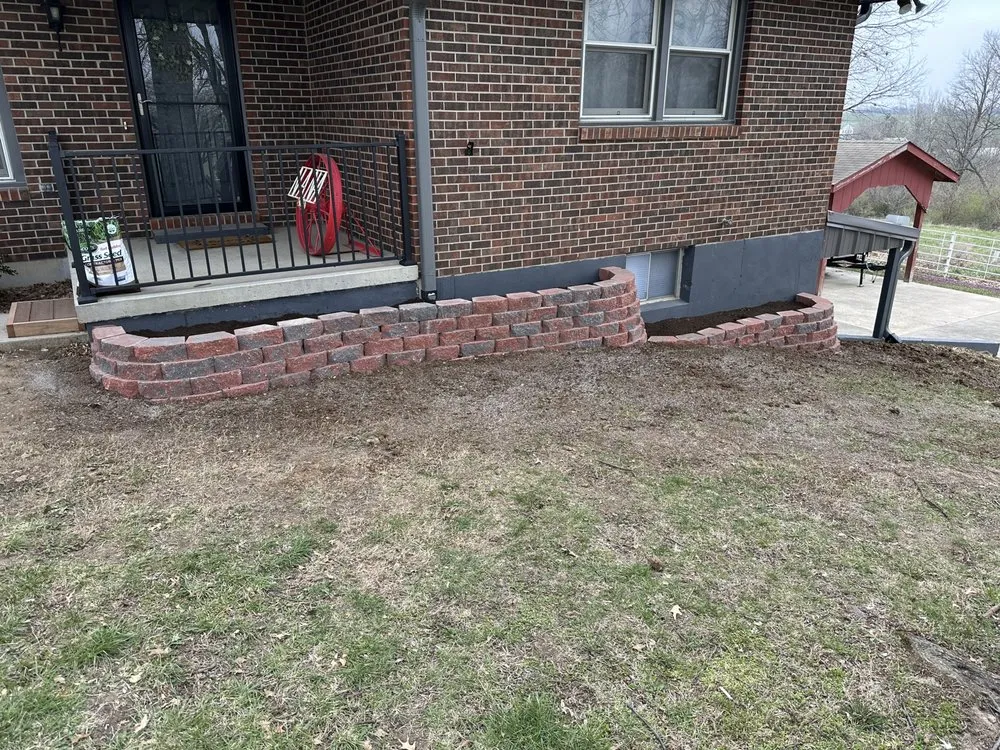 Reliable yard cleanup service for year-round maintenance in Leavenworth, KS by Budke Lawn Care