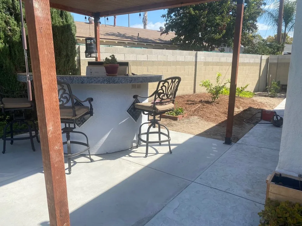 Trusted lawn mowing service for residential properties across El Monte, CA - Buena Vista construction & landscape