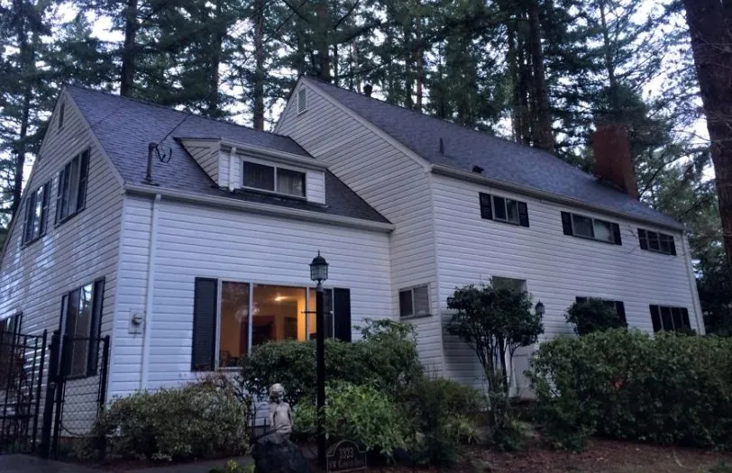 Top-rated garden landscaping for year-round maintenance in Salem, OR by Buena Vista Landscaping Maintenance