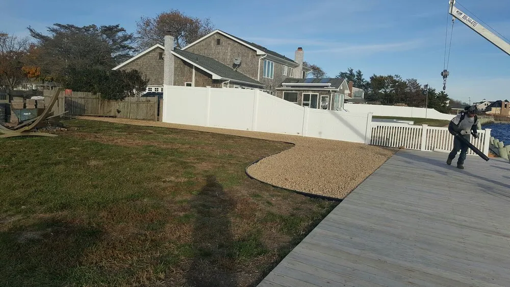 Local yard cleanup service in Patchogue, NY - Bueno Landscaping