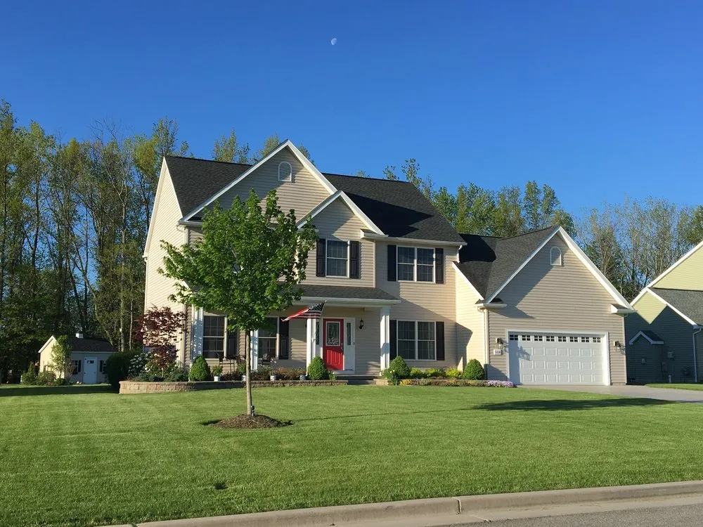 Top-rated lawn mowing service in Buffalo, NY by Buffalo Lawn & Pest Services