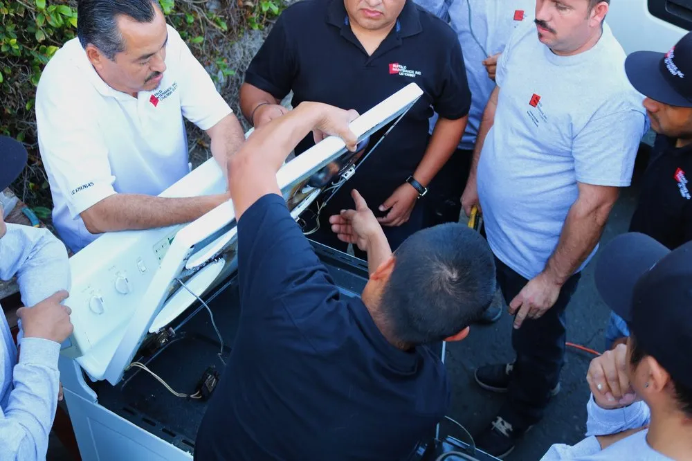 Expert yard cleanup service near you in Buena Park, CA by Buffalo Maintenance