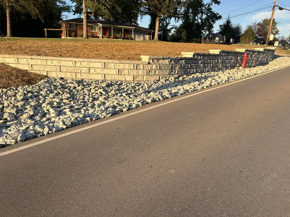 Top-rated landscape installation for beautiful yards in Cincinnati, OH by Buffalo Scapes