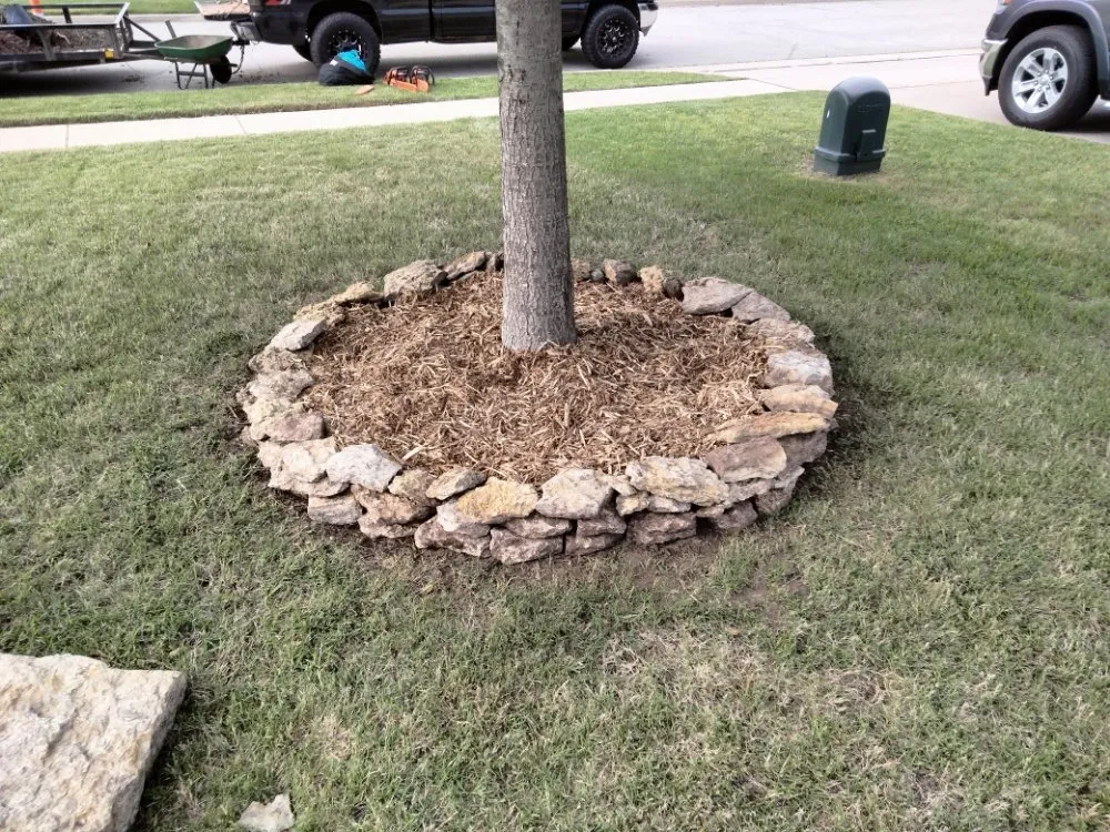 Expert garden landscaping experts serving Bartlesville, OK - Bugs Landscaping And Lawncare