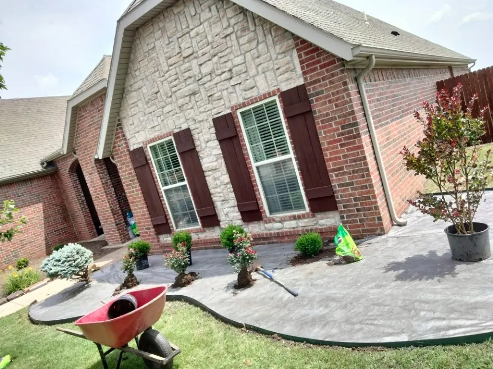 Top-rated residential landscaping in Bartlesville, OK - Bugs Landscaping And Lawncare