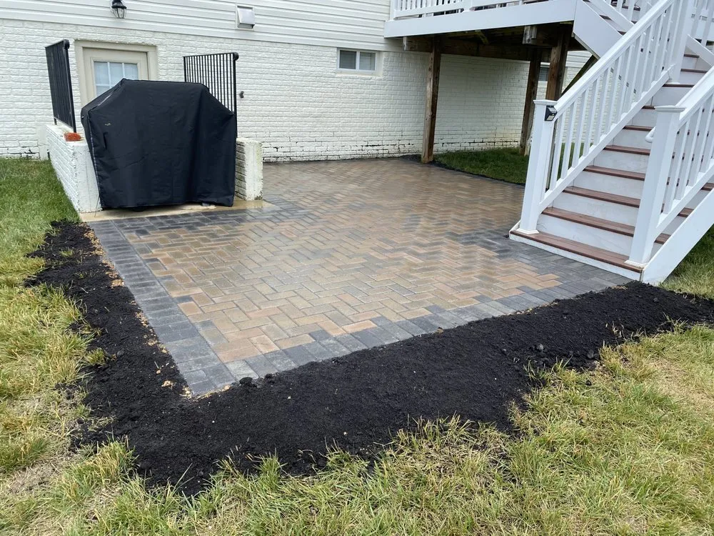 Professional lawn care service in Saint Charles, MD by Buho