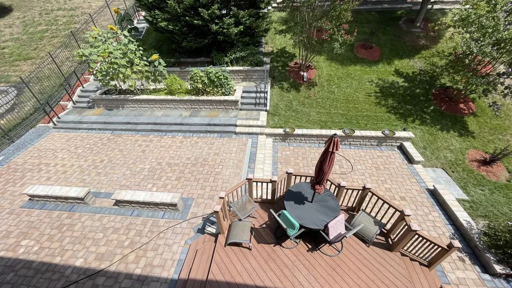 Custom lawn care service experts serving Saint Charles, MD - Buho